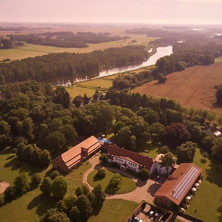 Relais&Châteaux Gutshaus Stolpe Hotel Stolpe an der Peene Exterior foto