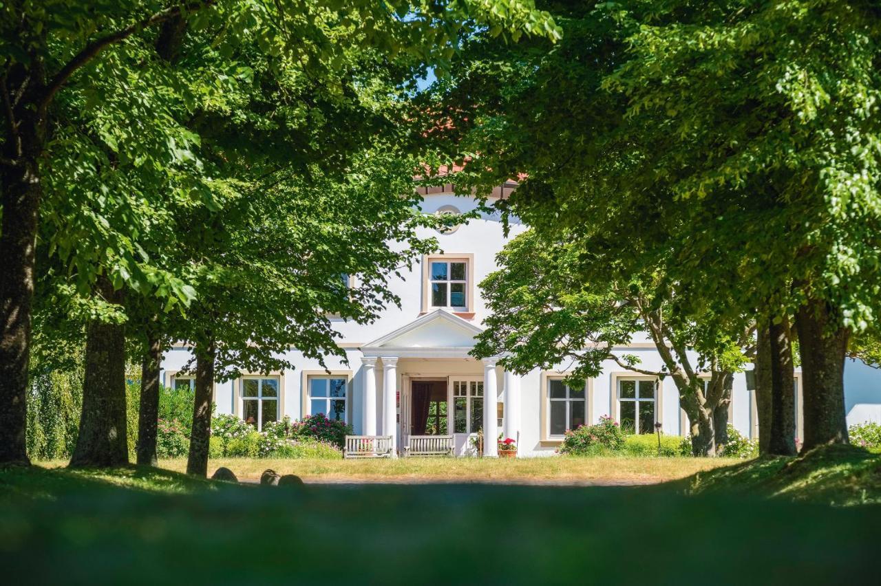 Relais&Châteaux Gutshaus Stolpe Hotel Stolpe an der Peene Exterior foto