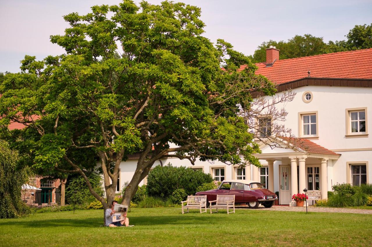 Relais&Châteaux Gutshaus Stolpe Hotel Stolpe an der Peene Exterior foto